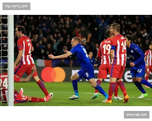 尼兰德多次神勇扑救力保球门不失助塞维利亚死守平局荣膺全场最佳